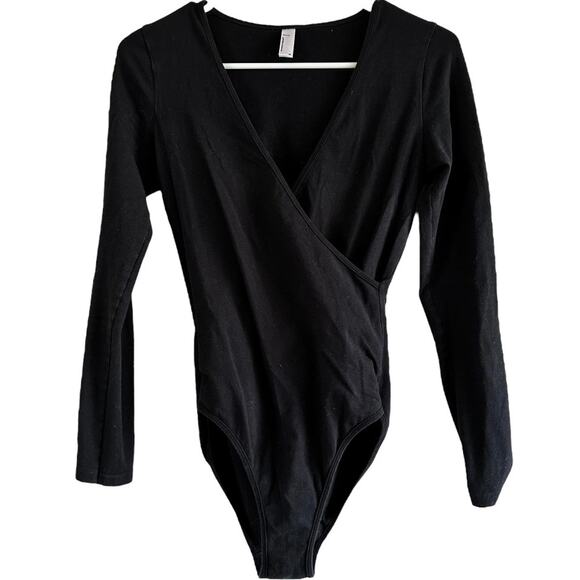 American Apparel Bodysuit Long Sleeve Faux Cross Wrap V Neck Black Medium - Picture 1 of 4
